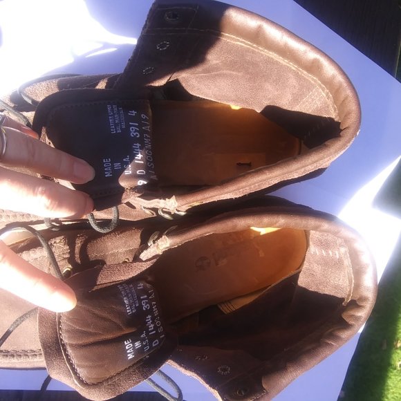 Timberland's Dark brown leather suede boots size 9M Vibram soles - Picture 10 of 15